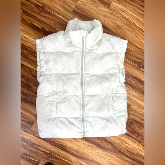 🌟 RARE PRINT Free People Movement In A Bubble Puffer Vest 🌟 - Picture 5 of 11